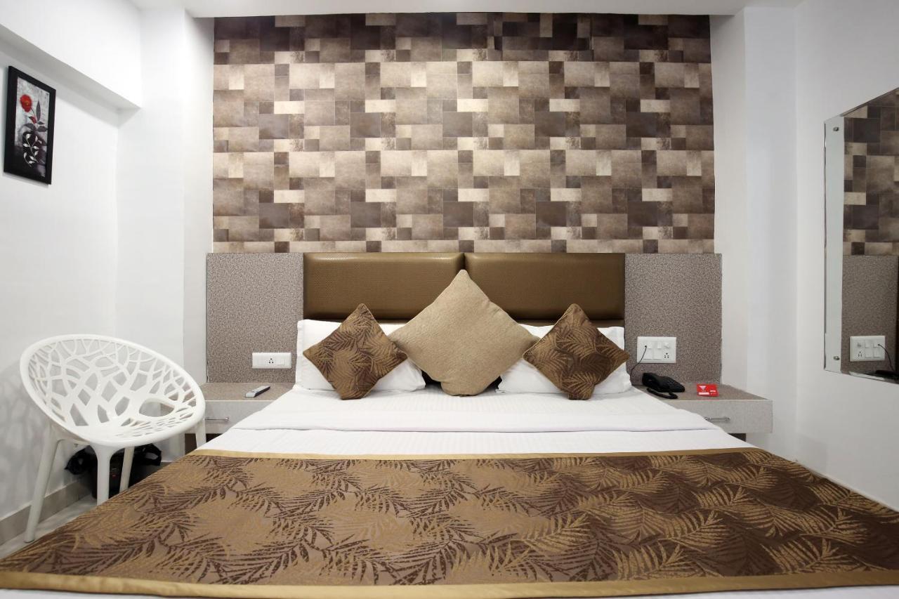 Oyo 9732 Amar Motel Nayagaon Ngoại thất bức ảnh